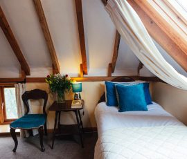Author: Emma Stoner
Aperture: 6
Camera: Canon EOS 5D Mark III
Iso: 1600
Copyright: Emma Stoner Allensdown Barn Bedroom